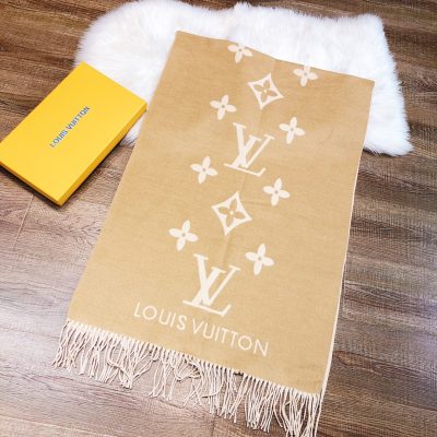 LV rabbit velvet solid color four leaf clover