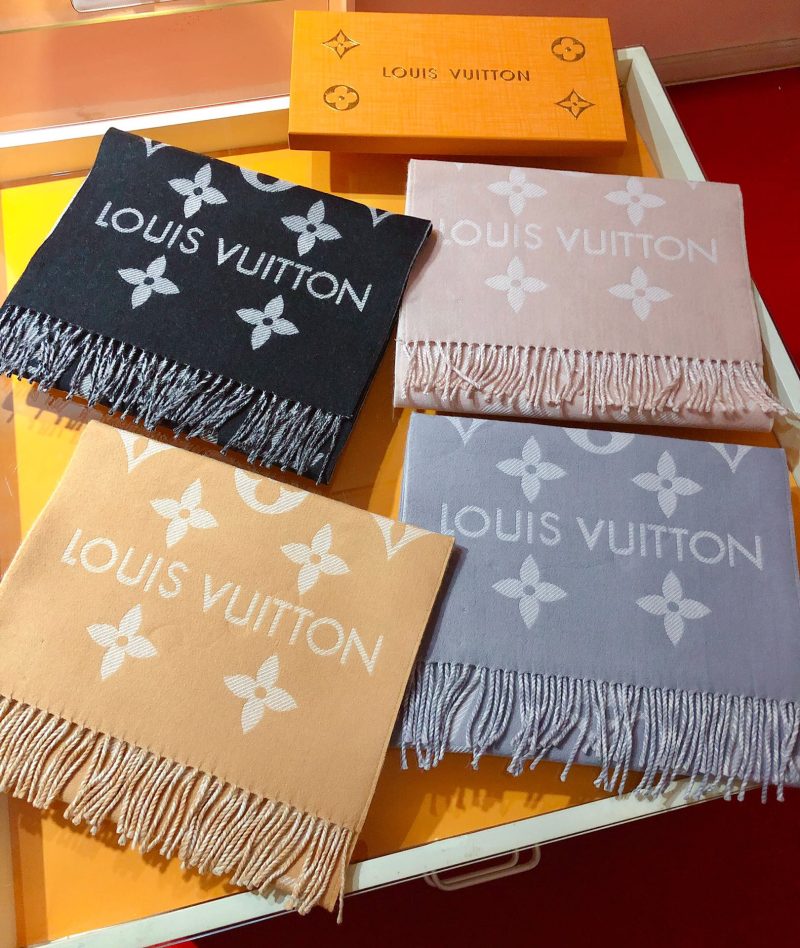 LV tassel wool scarf