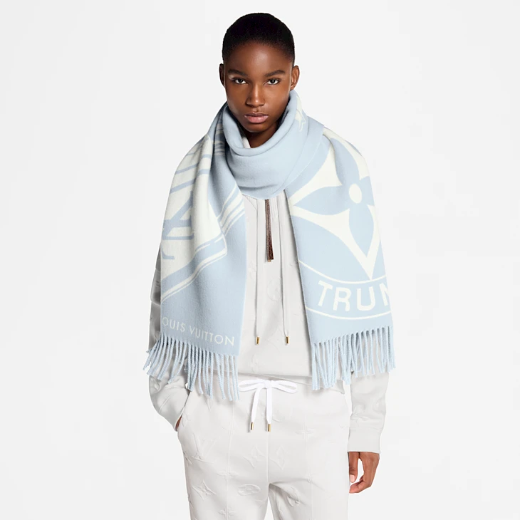 LOCK AND KEYS SCARF
