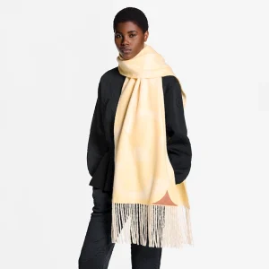 SNOWY KALEIDOSCOPE SCARF