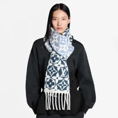 Louis Vuitton LV frosty grade scarf