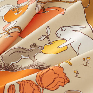 Apple Tree Scarf 90 on Hermès Saddle