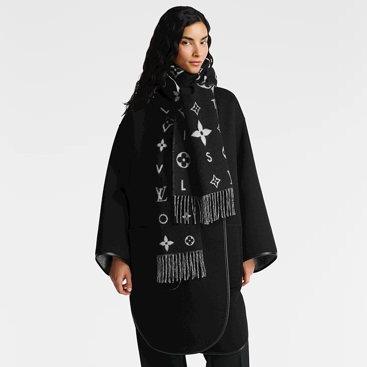 Louis Vuitton Reykjavik cloud scarf