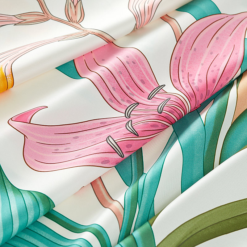 Hermès Eternal Flower Bouquet Scarf 140