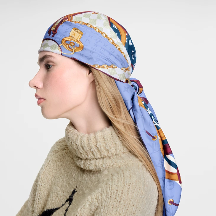 Louis Vuitton flower and strap 90 scarf