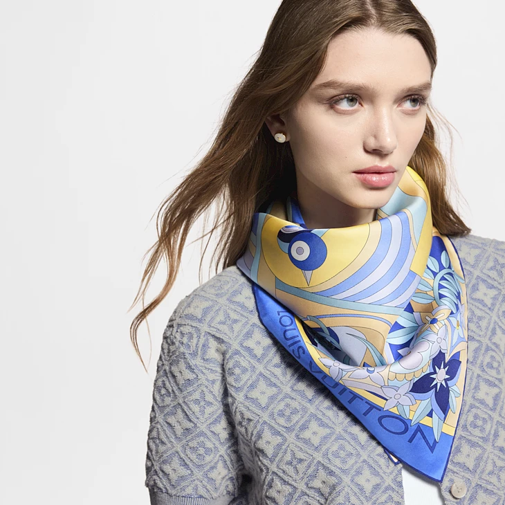 Louis Vuitton LV wonderland scarf 90