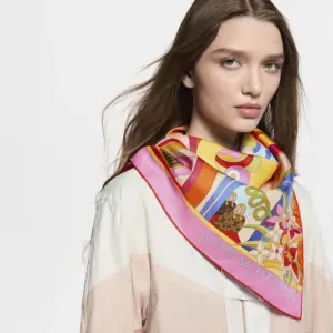 Écharpe Louis Vuitton « LV Wonderland » 90