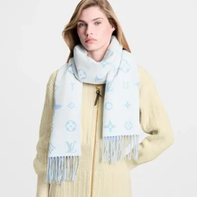 Louis Vuitton Reykjavik cloud scarf