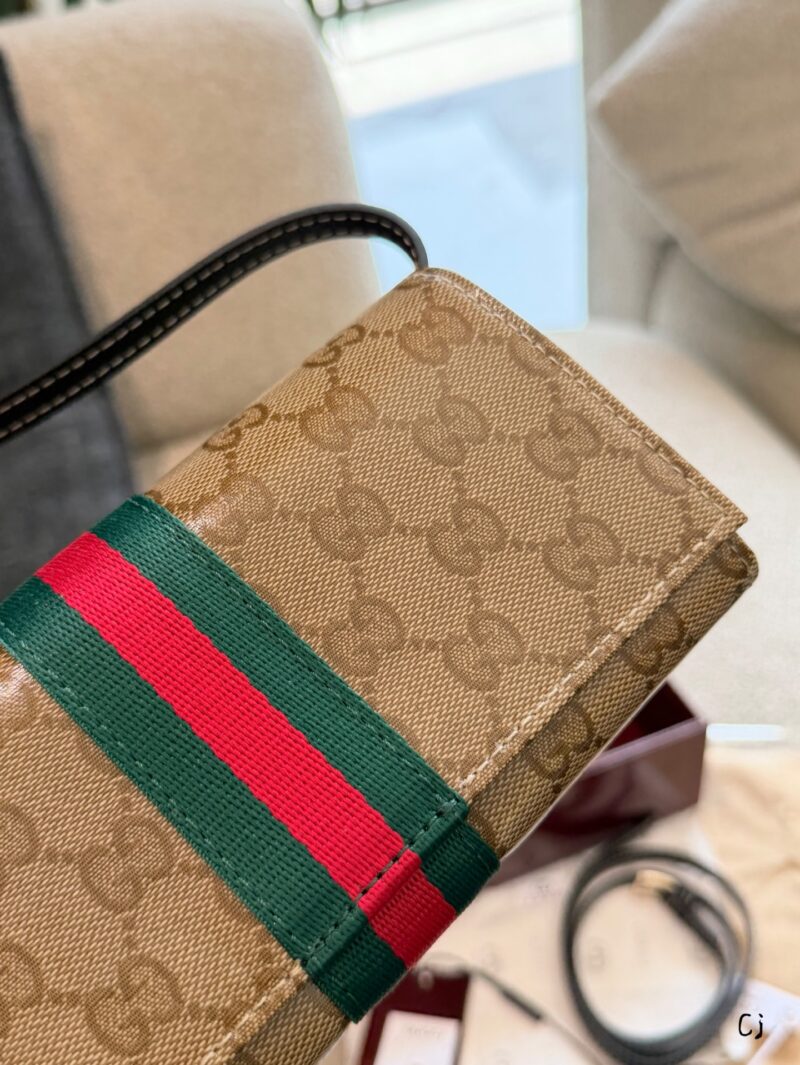 Gucci Pouch Recommendation