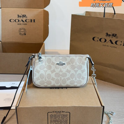 Coach Nolita 19 Mahjong Bag