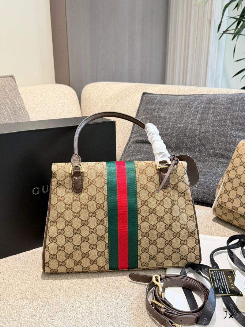 Gucci Paparazzo Handbag