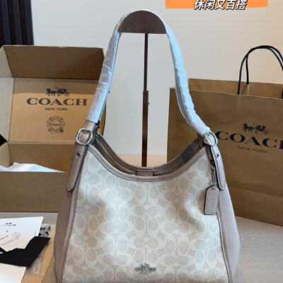 Coach Laurel Hobo Bag 31