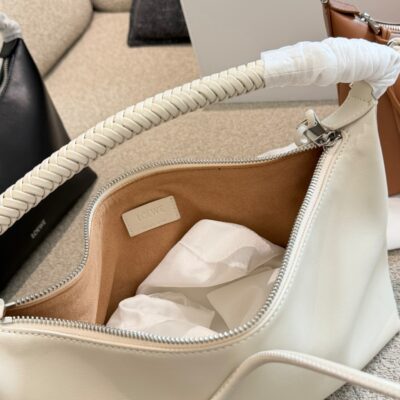 Loewe white knit handle bag p2