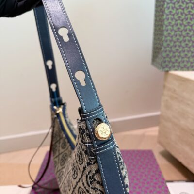 Tory Burch Must-Have Moon Pack