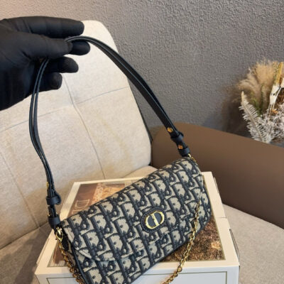 Dior gift box