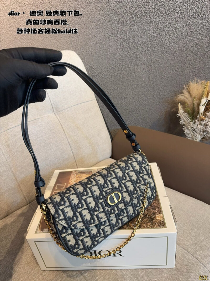 Dior gift box