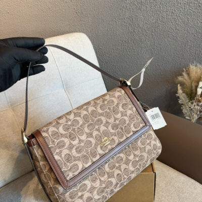 p225260. with gift box