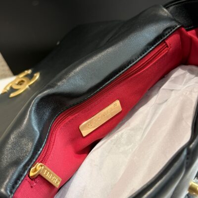 Chanel 19bag Small Black Gold