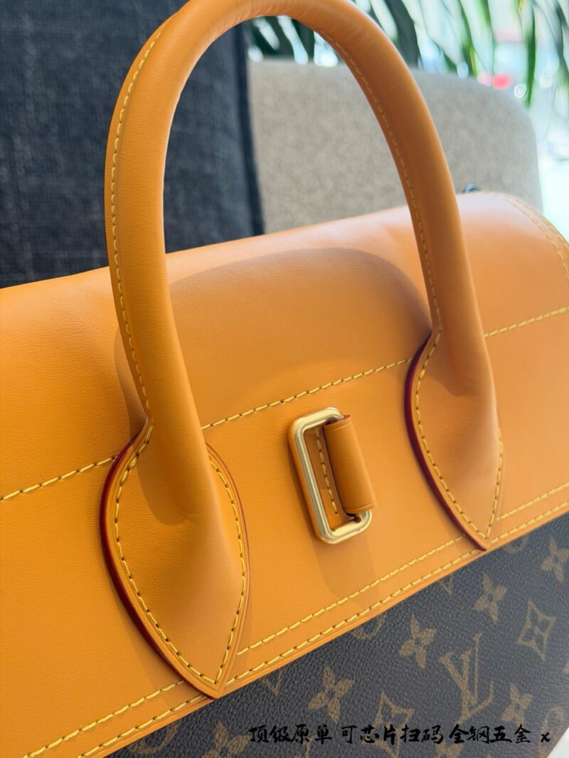 LV Steamer 30 Handbag