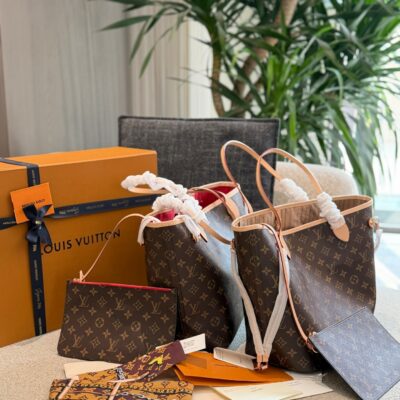 LV Neverfull Medium Tote
