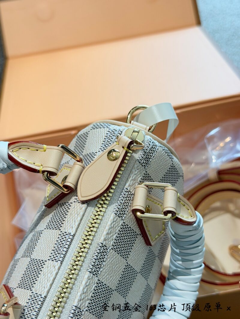 Louis Vuitton All-Steel Hardware Top Original