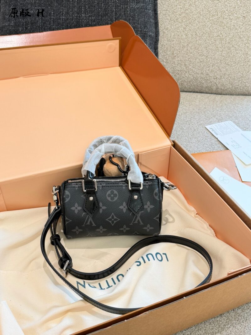 Louis Vuitton sends ketty widgets