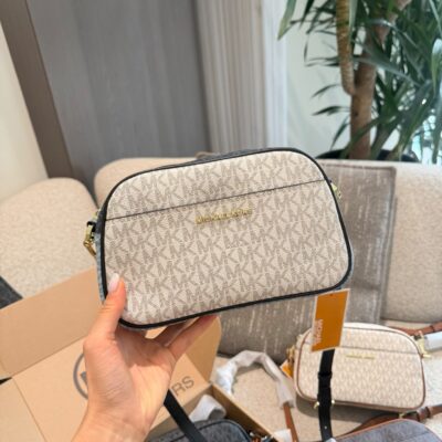 MK Classic Presbyopic Small Camera Bag