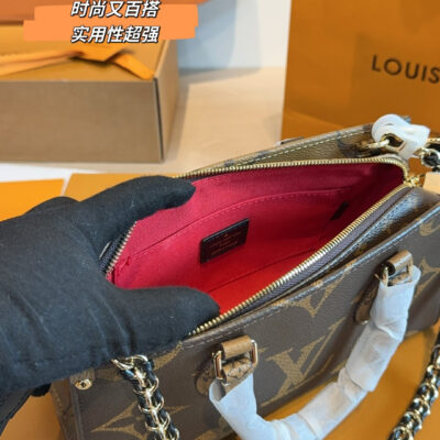 LV explosive shoulder bag jungle series Onthego shopping or weekend trip pick up the Onthego handbag immediately start Lv new shopping bag big flower new material color matching each side has a different color size