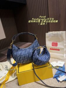 Сумка Fendi Fendigraphy Crescent