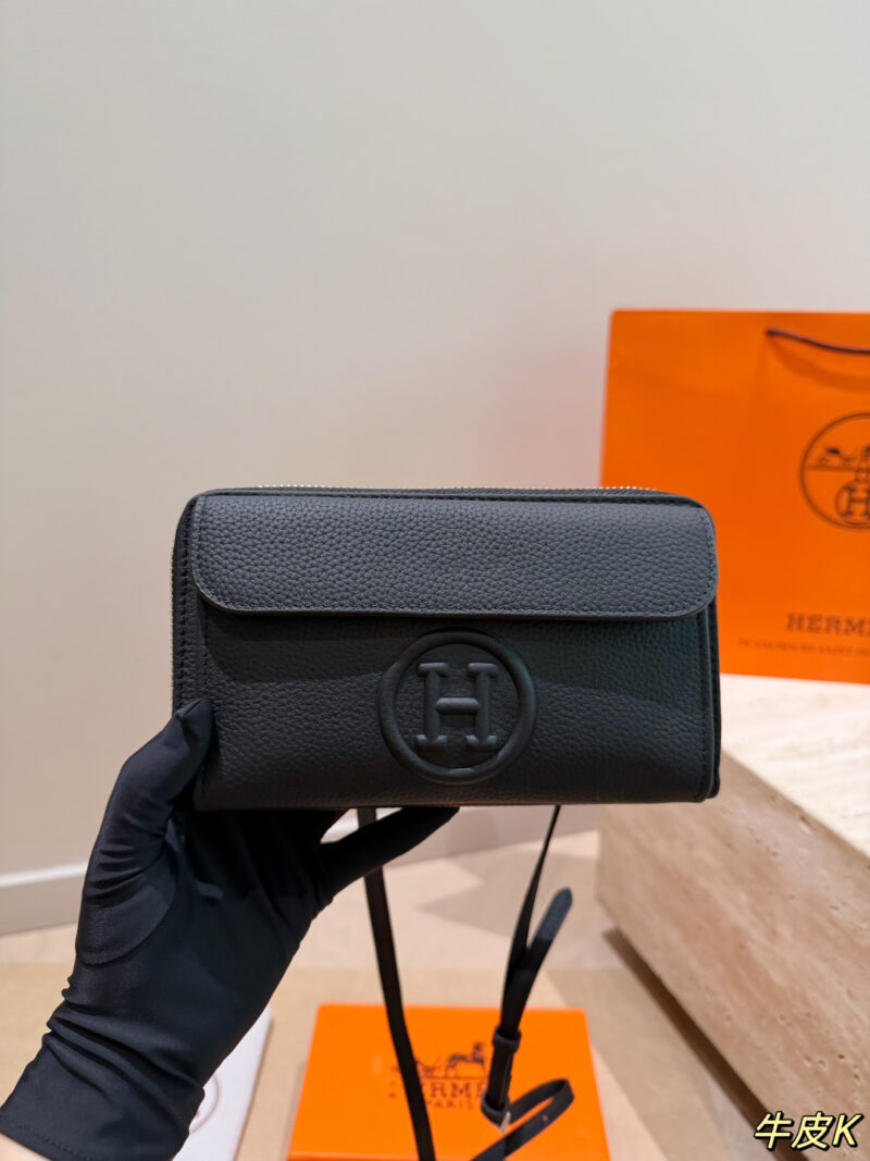 Hermès Envelope with Head Skin